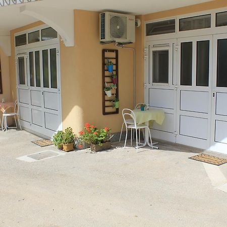 Rooms & Studio Bellina Skradin Luaran gambar