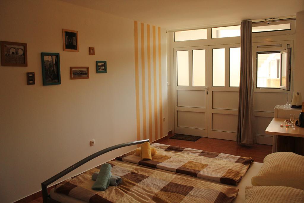 Rooms & Studio Bellina Skradin Luaran gambar