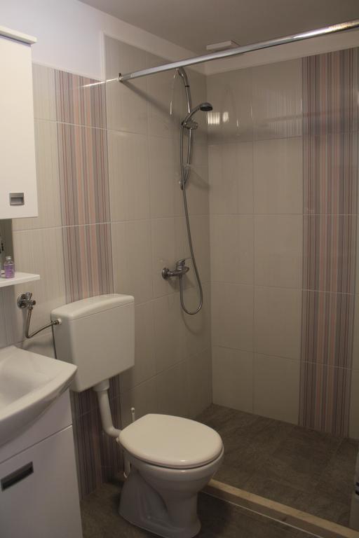 Rooms & Studio Bellina Skradin Luaran gambar